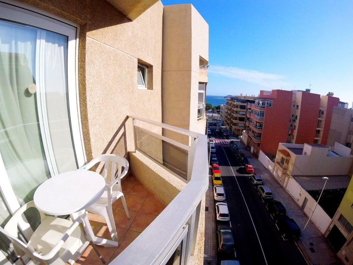 Hostal Carel El Médano المظهر الخارجي الصورة